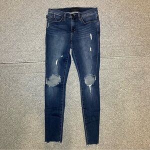 Rock & Republic Berlin Jeans Womens Size 6 Blue Distressed Denim Raw Hem